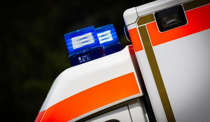 Rettungswagen mit Blaulicht