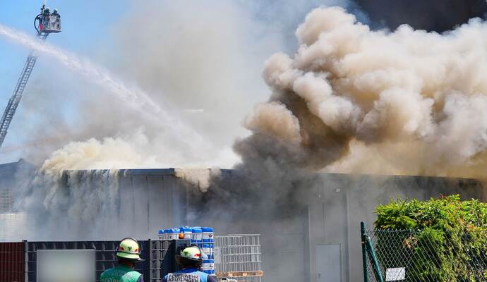 Brand in Reutlinger Industriegebiet