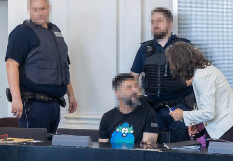 Prozess Versuchter Mord Schwurgericht