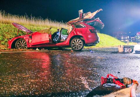 Schwerer Verkehrsunfall auf A8