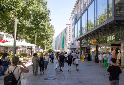 Innenstadt Fußgängerzone Einkaufen