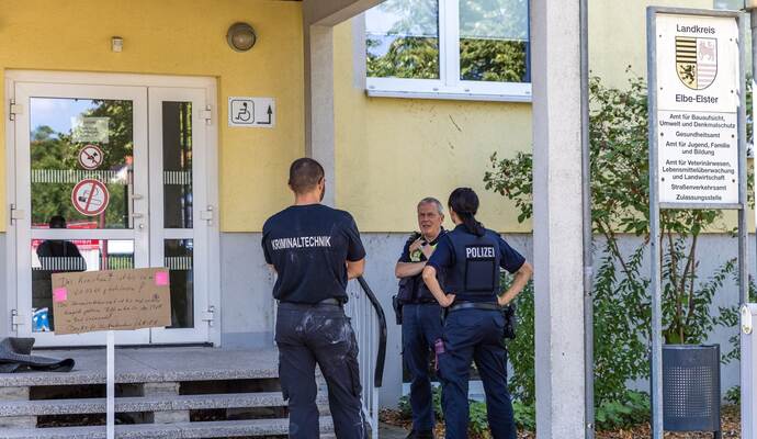 Angriff auf Mitarbeiter in Kreisverwaltung Elbe-Elster