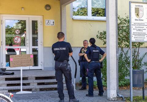 Angriff auf Mitarbeiter in Kreisverwaltung Elbe-Elster