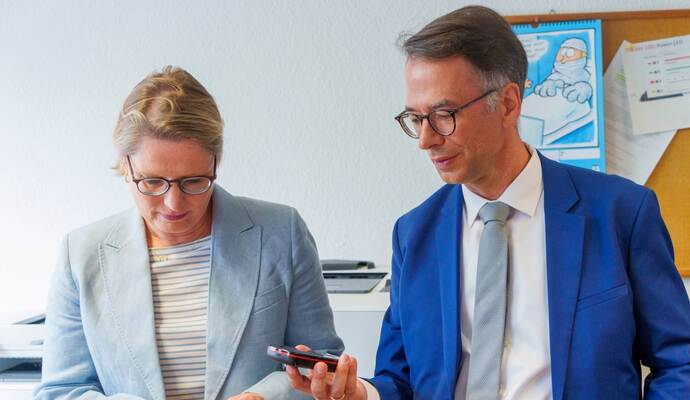 Zentrale Stelle für die Überwachung elektronischer Fußfesseln