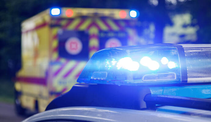 Eine Person wurde bei dem Unfall verletzt.