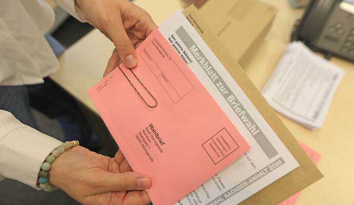Vorbereitung für Briefwahl in Sachsen-Anhalt