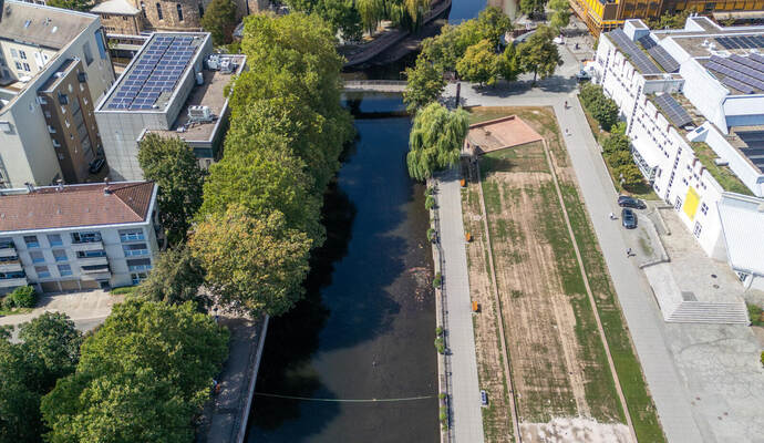 Der Waisenhausplatz an der Enz bietet viel Platz fürs „Testen, Erleben und Chillen“, wie es auf der Testival-Homepage heißt.
