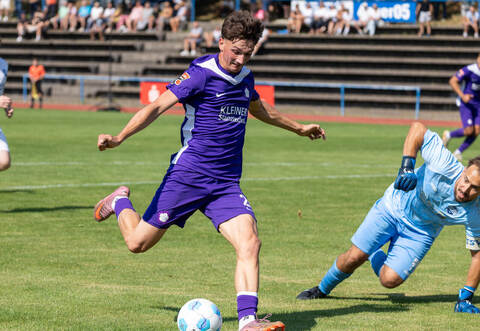 Ein Treffer von Julian Bürkle (links) machte Nöttingen im jüngsten Oberliga-Auswärtsspiel noch einmal Hoffnung, docheinmal mehr fuhr der FCN keine Punkte ein.