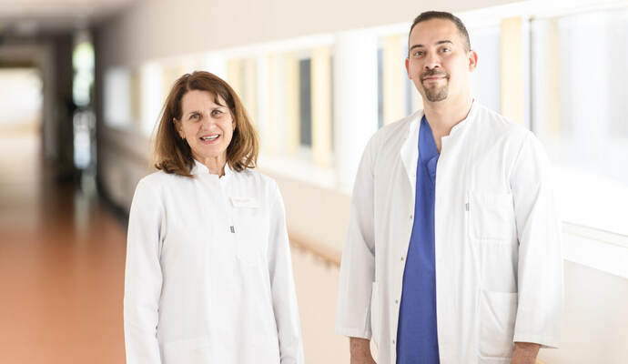 Die neue Chefärztin für Pneumologie, Dr. Luciana Ioana Cristici, soll an der Seite ihres Oberarztes Azal Lutfi das Versorgungsangebot am Pforzheimer HeliosKlinikum erweitern.
