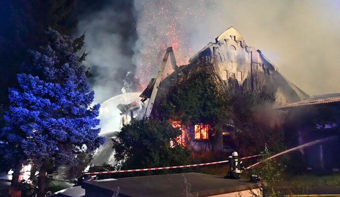 Stallbrand führt zu Millionenschaden