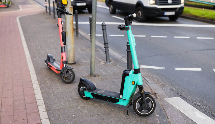 Ab Montag gelten neue Regeln für E-Scooter in Pforzheim.