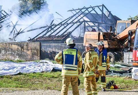 Polizei ermittelt nach Brand in landwirtschaftlichem Gebäude