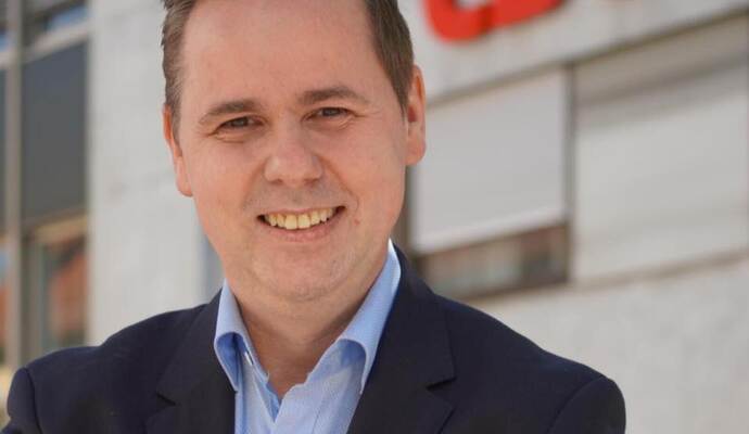Patrick Sommer ist mit sofortiger Wirkung als CDU-Kreisgeschäftsführer abberufen worden. Die Gründe bleiben zunächst im Dunklen, sie könnten zwischen politischen und persönlich-atmosphärischen Aspekten liegen. Unregelmäßigkeiten gelten als unvorstellbar.