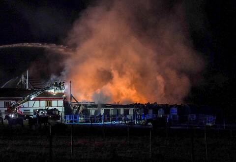 Großbrand auf landwirtschaftlichen Anlage in Tübingen