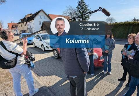 Filmemacher Steffen Haug (Mitte) in Huchenfeld beim Dreh mit Andreas Renner, Marianne Engeser, Viktoria Stavenhagen und Mireille Iwanowski (von rechts).