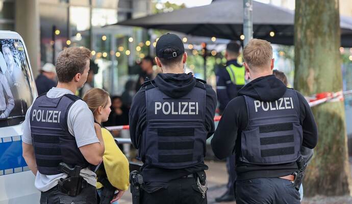 Zwei Männer verhelfen Häftling zur Flucht