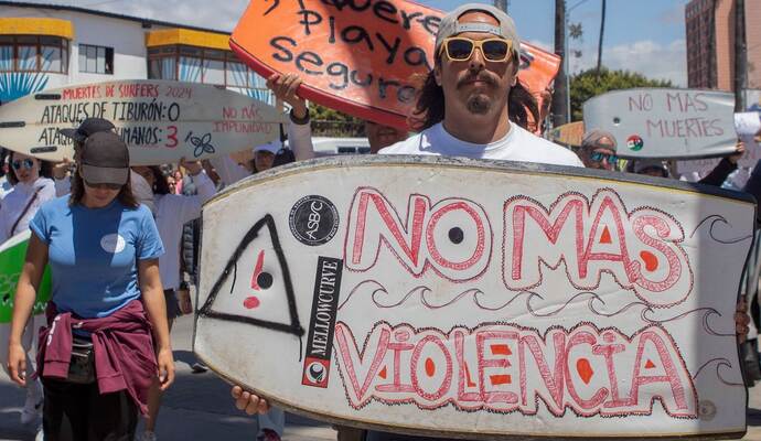 Drei Surfer in Mexiko getötet - Proteste