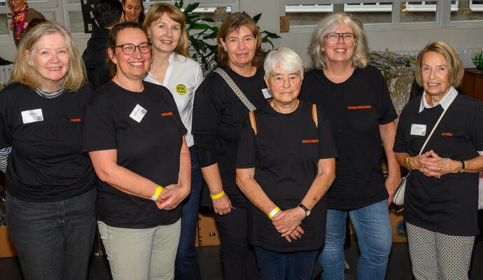 Präsidentin Astrid Diel, Sabrina Könne, Liane Bley, Renate Schöler, Brigitte Prutner, Susanne Wendlberger und Ute Vogel (von links) haben zusammen mit vielen Helferinnen und Helfern den diesjährigen Flohmarkt auf die Beine gestellt.
