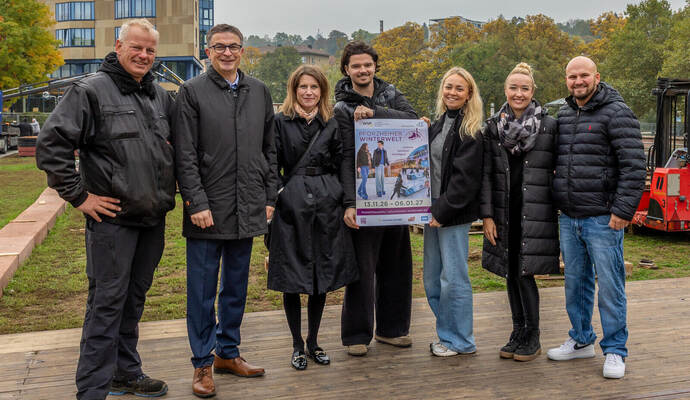 Die hochmotivierten Macher der Winterwelt: Aufbau-Chef Stefan Völpel, WSP-Direktor Oliver Reitz mit seinem Team Kirsten Krehl, Max Lud und Fine Weber-Sieb sowie die Stadl-Gastronomen Sandra Noack und Rafael Müller (von links).