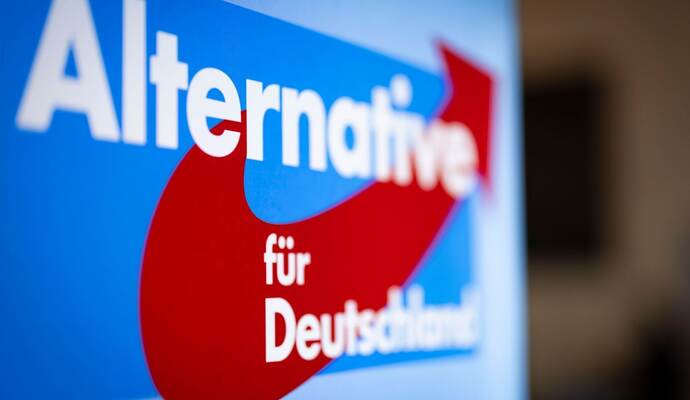 Aufsteller mit dem Schriftzug «Alternative für Deutschland»