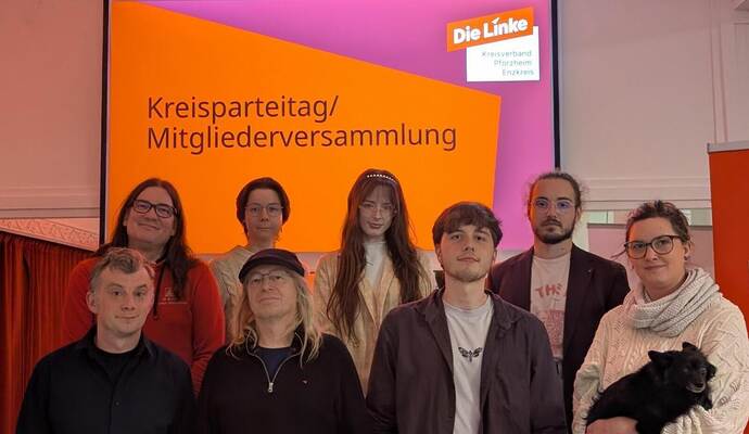 Der Vorstand: Peter Peiffelmann, Finia Schwenk-Scherb, Angelika Stupinski, Felix Schwenk-Scherb (hinten von links), und Christopher Schweigert Santos da Costa, Helmut Kuntschner, Joscha Borrmann und Carolin Wentz (von links).