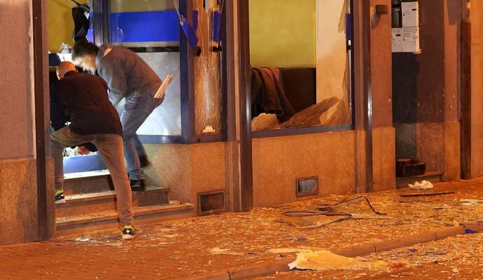 Explosion in Mannheimer Cafe