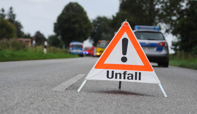 Bei Mönsheim kam es zu einem Unfall.
