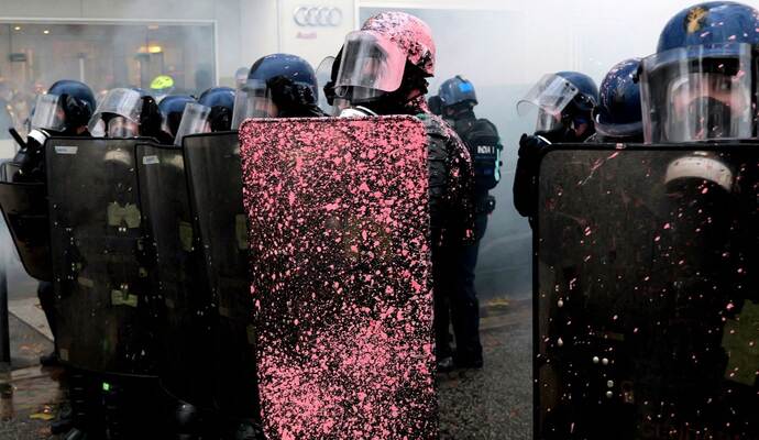 Frankreich fährt massive Polizeimacht bei neuem Protest auf