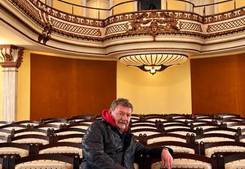 Intendant Thomas Käppler blickt aufeine erfolgreiche Spielzeit am Königlichen Kurtheater zurück und freut sich aufs kommende Jahr.