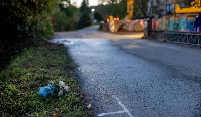 Frau und Kleinkind sterben bei Unfall mit Lastwagen