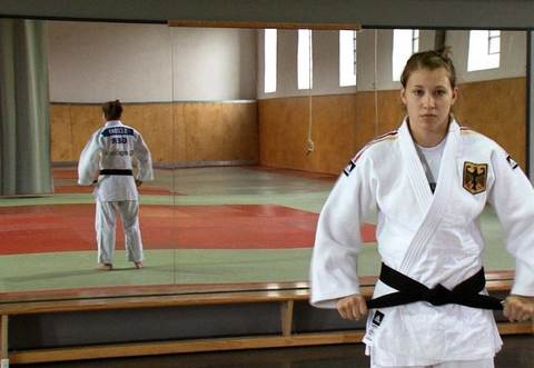 Sappho Coban im Dress der Nationalmannschaft.