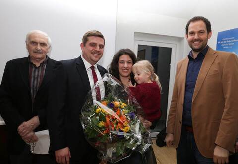 Arthur Beffert, Thomas Keller  mit Frau Christine und Töchterchen Laura (3) sowie Bastian Rosenau (von links).