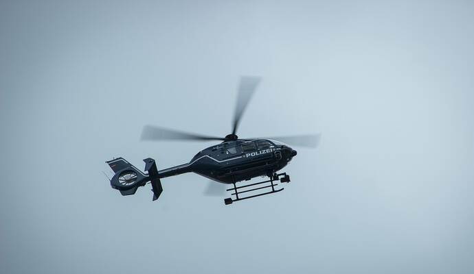 PZ-news-Leser hatten einen kreisenden Hubschrauber beobachtet und sich fragend an die Redaktion gewandt. PZ-news-Leser hatten einen kreisenden Hubschrauber beobachtet und sich fragend an die Redaktion gewandt.