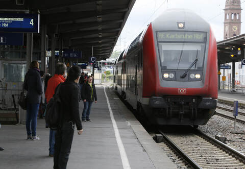 Bahn- aber auch Autofahrer haben es rund um Pforzheim in den nächsten Monaten schwer.