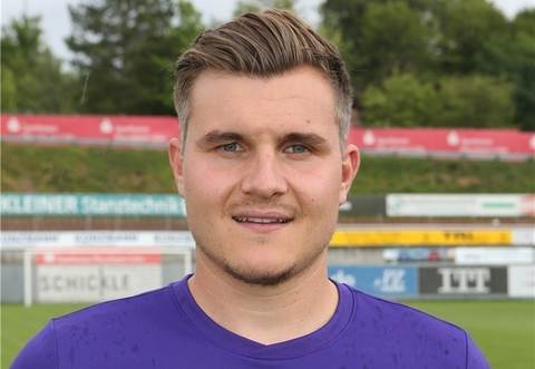 Im Hinspiel setzte sich der FC Nöttingen dank Timo Brennermit einem 2:1 durch.