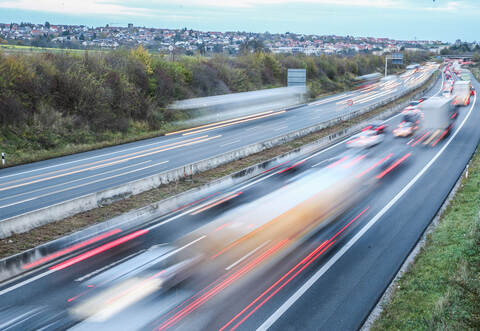 Die A8 in der Region.