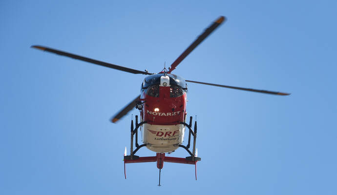 Ein Rettungshubschrauber war bei dem Unfall im Einsatz.