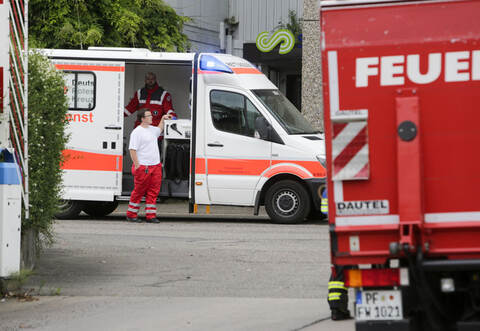 Feuerwehr und DRK rückten nach Knittlingen aus.