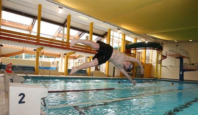 Es darf wieder geschwommen werden im Emma-Jaeger-Bad in Pforzheim. An diesem Samstag öffnet das Hallenbad wieder. Es darf wieder geschwommen werden im Emma-Jaeger-Bad in Pforzheim. An diesem Samstag öffnet das Hallenbad wieder.