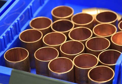 Die Diebe stahlen rund 190 Meter Kupferrohre.