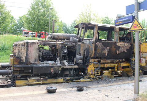 Der Bauzug wurde weitestgehend zerstört. 