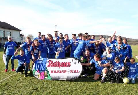 Was für ein Erfolg: Der FV Knittlingen I hat in der vergangenen Saison das Kreispokal-Finale gewonnen.