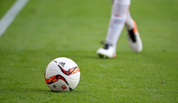 Zum Auftakt im badischen Fußball-Pokal gewannen der Verbandsligist TuS Bilfingen und der Landesligist FC Ersingen. Zum Auftakt im badischen Fußball-Pokal gewannen der Verbandsligist TuS Bilfingen und der Landesligist FC Ersingen.