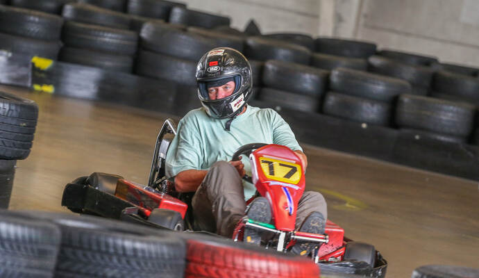 Schau Mal Wo Du Lebst Speed Und Spa Auf Der Kartbahn In schau-mal-wo-du-lebst-speed-und-spa-auf-der-kartbahn-in