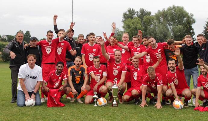 Siegerfoto des 1. FC Alemannia Hamberg vom diesjährigen Bietpokal-Sie. Foto: infopress24.de