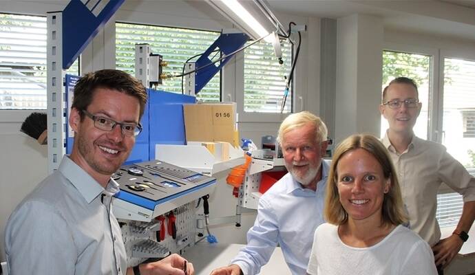 Die Leitung der Remchinger Firma Güldner übergibt Dieter Eggert (Zweiter von links) an Schwiegersohn Stephan Loth (links) und Tochter Maren Loth. Prokurist wird Pascal Hartmann.