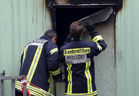 In einer SB-Bank in Bretten haben Einbrecher ein Feuer gelegt. Aus Frust oder aus Absicht? Geld wurde nicht gestohlen.