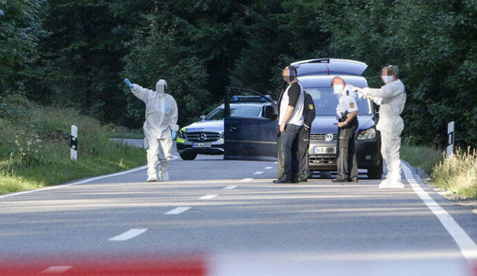 Am Straßenrand der L340 zwischen Bad Herrenalb und Dobel wurde die Leiche des Irakers im September entdeckt. Am Straßenrand der L340 zwischen Bad Herrenalb und Dobel wurde die Leiche des Irakers im September entdeckt.