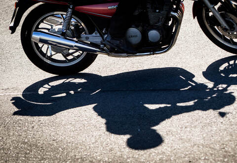 Bei zwei Unfällen kamen Kraftradfahrer zu Schaden.