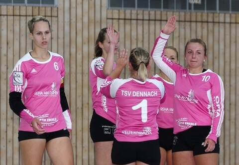 Gelungener Einstand: Die Faustballerinnen des TSV Dennach gewannen ihre beiden Spiele zum Saisonstart.